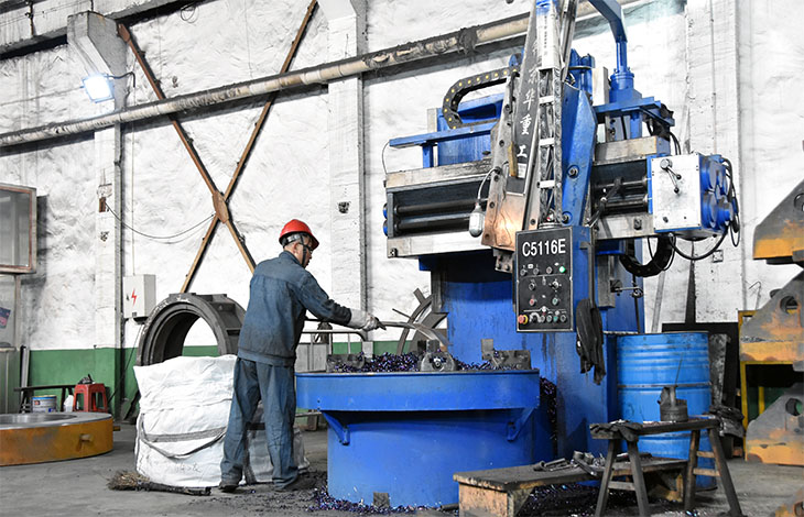 【潤康】分享：立磨輥套、磨盤襯板磨損修復(fù)是難題嗎？